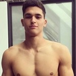 Alex, 32
