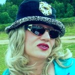 Marquise, 49