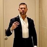 Aaron Bryon, 45 (1 ����, 0 �����)